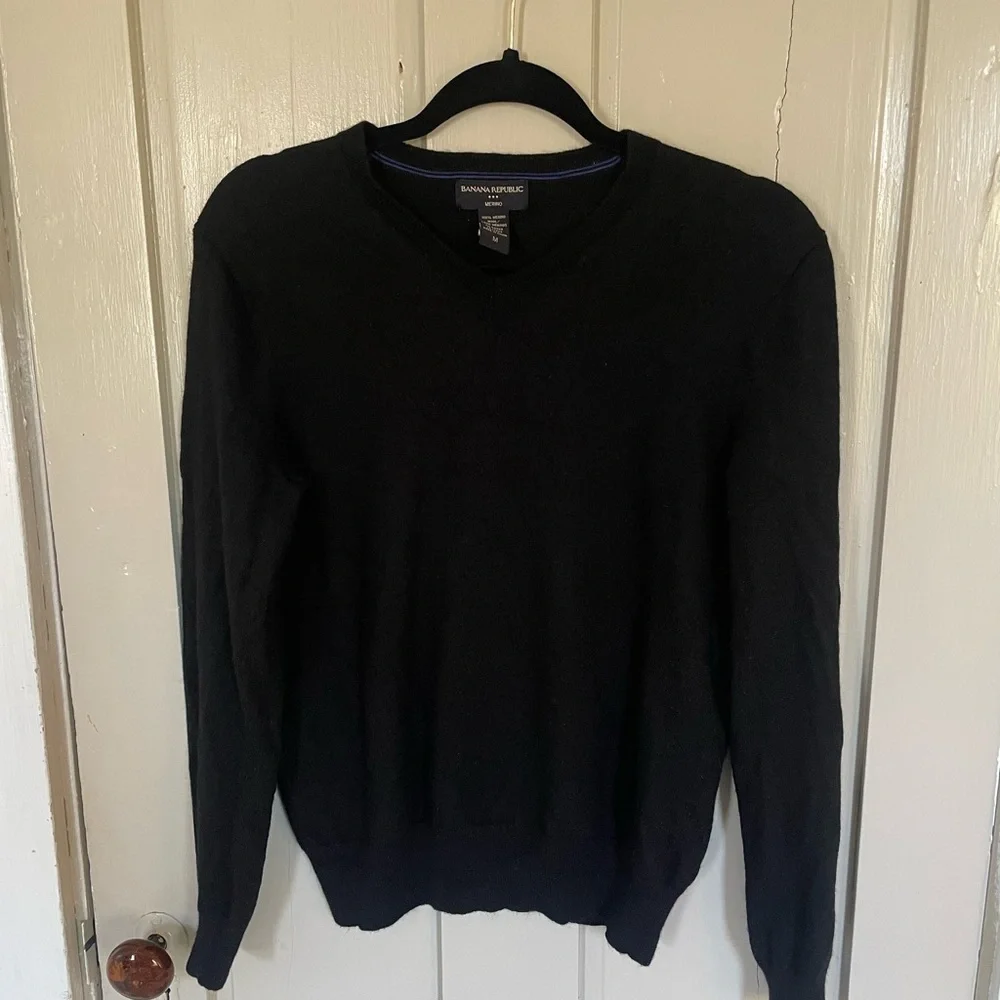 Banana Republic Black V-Neck Sweater Relaxed Fit 100% Merino Wool Y2K Comfy NWOT - Picture 9 of 9